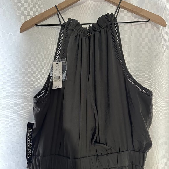 NWT - NY & Co Gray Shorts Romper   Size Medium - Picture 2 of 3